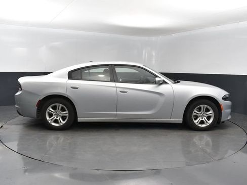 Used 2022 Dodge Charger SXT RWD image 6