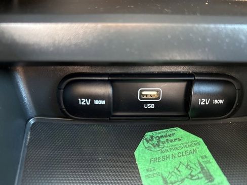 Used 2023 Kia Soul LX w/ LX Technology Package image 27