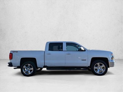 Used 2018 Chevrolet Silverado 1500 LT w/ Texas Edition image 4