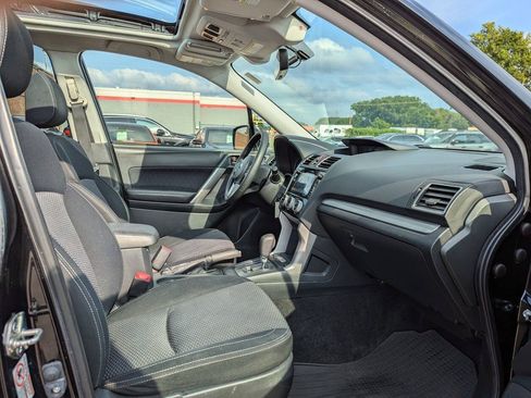 Used 2017 Subaru Forester 2.5i Premium AWD/4WD image 15