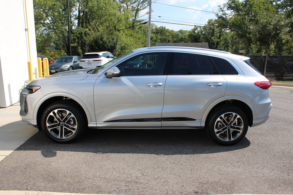 New 2026 Audi Q5 Premium Plus AWD/4WD image 10