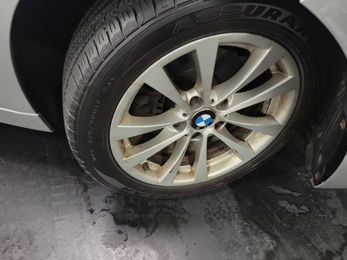 Used 2016 BMW 320i xDrive Sedan AWD/4WD image 11
