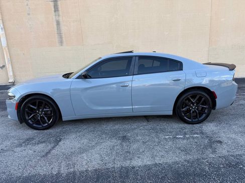 Used 2020 Dodge Charger SXT w/ Blacktop Package RWD image 4