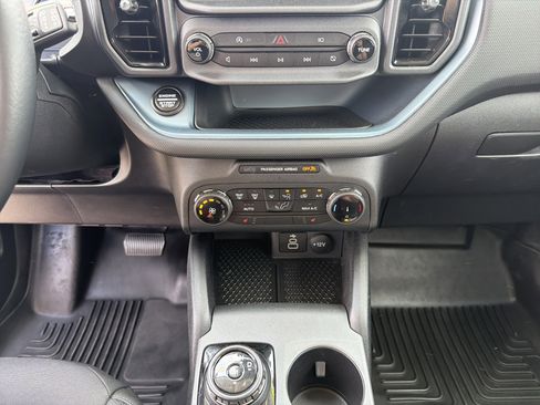 Used 2023 Ford Bronco Sport Badlands AWD/4WD image 8