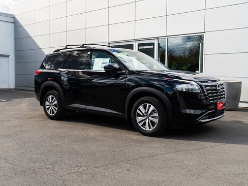 New 2026 Nissan Pathfinder SL AWD/4WD image 30
