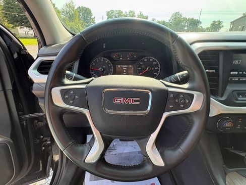 Used 2017 GMC Acadia SLE w/ LPO, Floor Liner Package FWD image 12