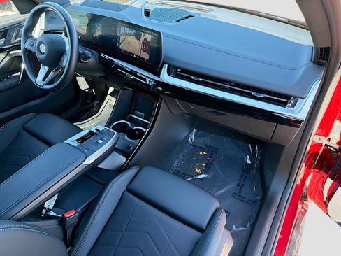 Used 2025 BMW X2 xDrive28i image 12