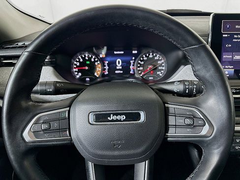 Used 2022 Jeep Compass Latitude image 12