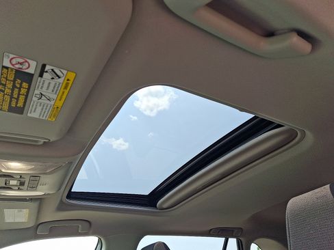 Certified 2022 Toyota RAV4 XLE w/ Convenience Package image 14