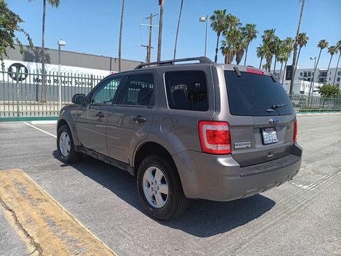 Used 2011 Ford Escape XLT image 6