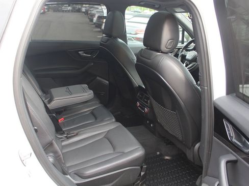Used 2019 Audi Q7 3.0T Prestige w/ Prestige Package image 19