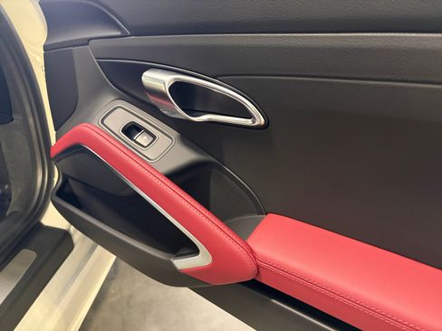 Certified 2024 Porsche 718 Cayman S RWD image 26