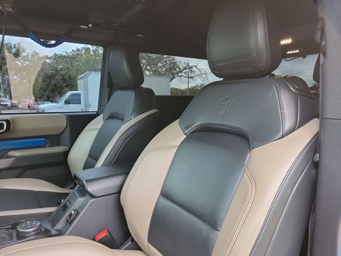 Used 2022 Ford Bronco Wildtrak AWD/4WD image 16