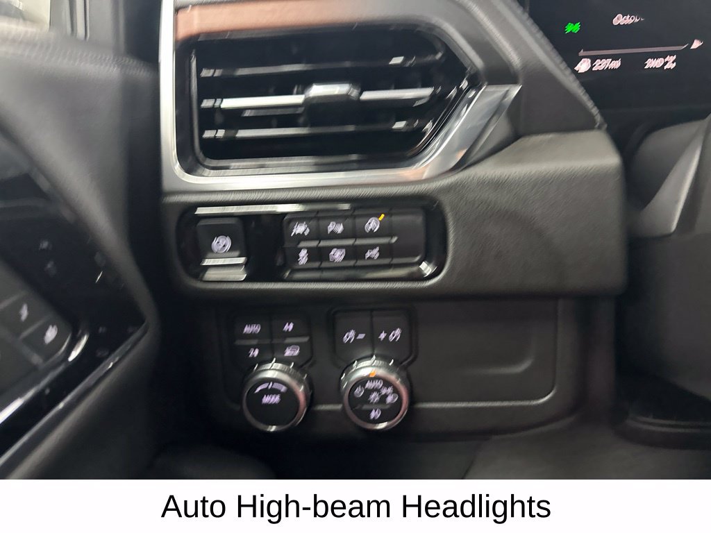 Used 2025 GMC Yukon XL Denali AWD/4WD image 45