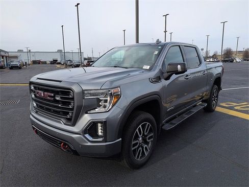 Used 2020 GMC Sierra 1500 AT4 w/ AT4 Premium Package image 3
