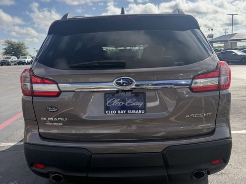 Used 2021 Subaru Ascent Premium w/ Convenience Package image 6