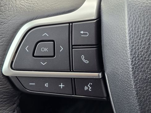 New 2026 Toyota Sienna XLE image 15