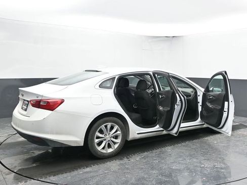 Used 2025 Chevrolet Malibu LT image 57