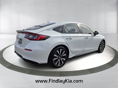 Used 2024 Honda Civic EX-L image 6