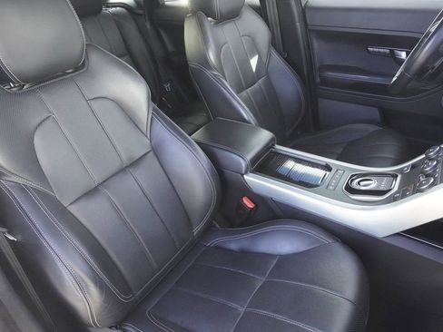 Used 2014 Land Rover Range Rover Evoque Prestige image 24