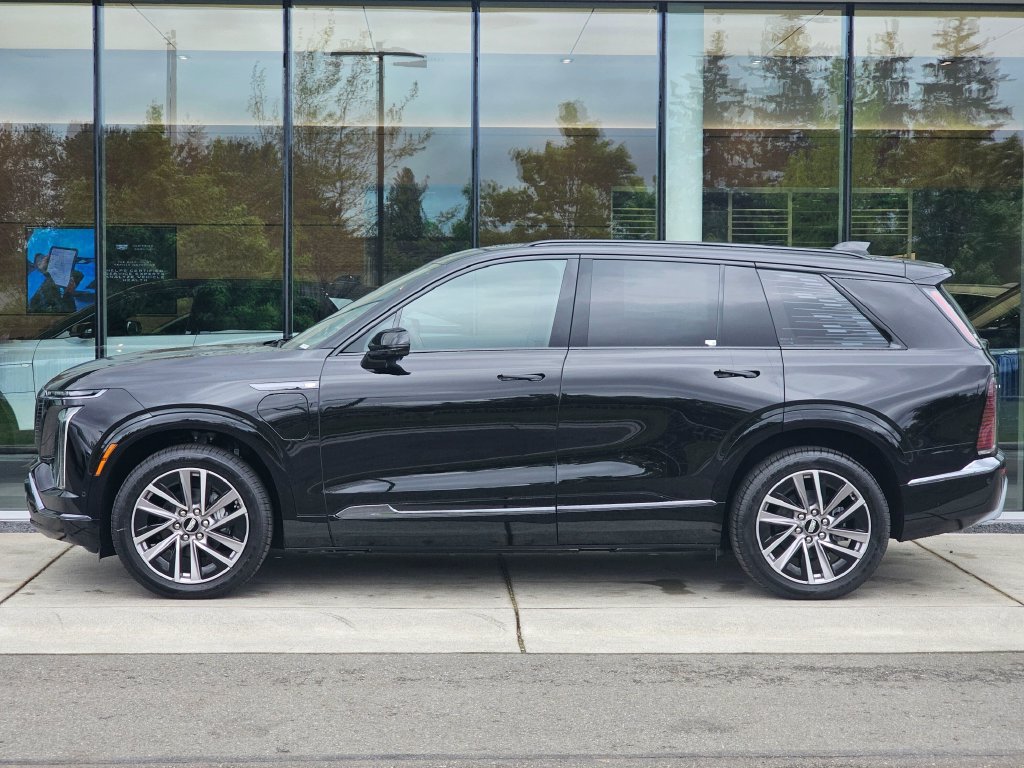Used 2026 Cadillac Vistiq Sport AWD/4WD image 2