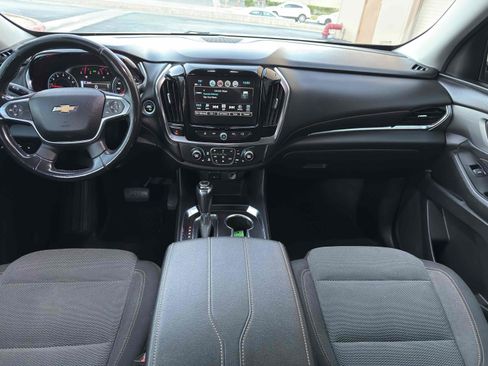 Used 2019 Chevrolet Traverse LT image 16