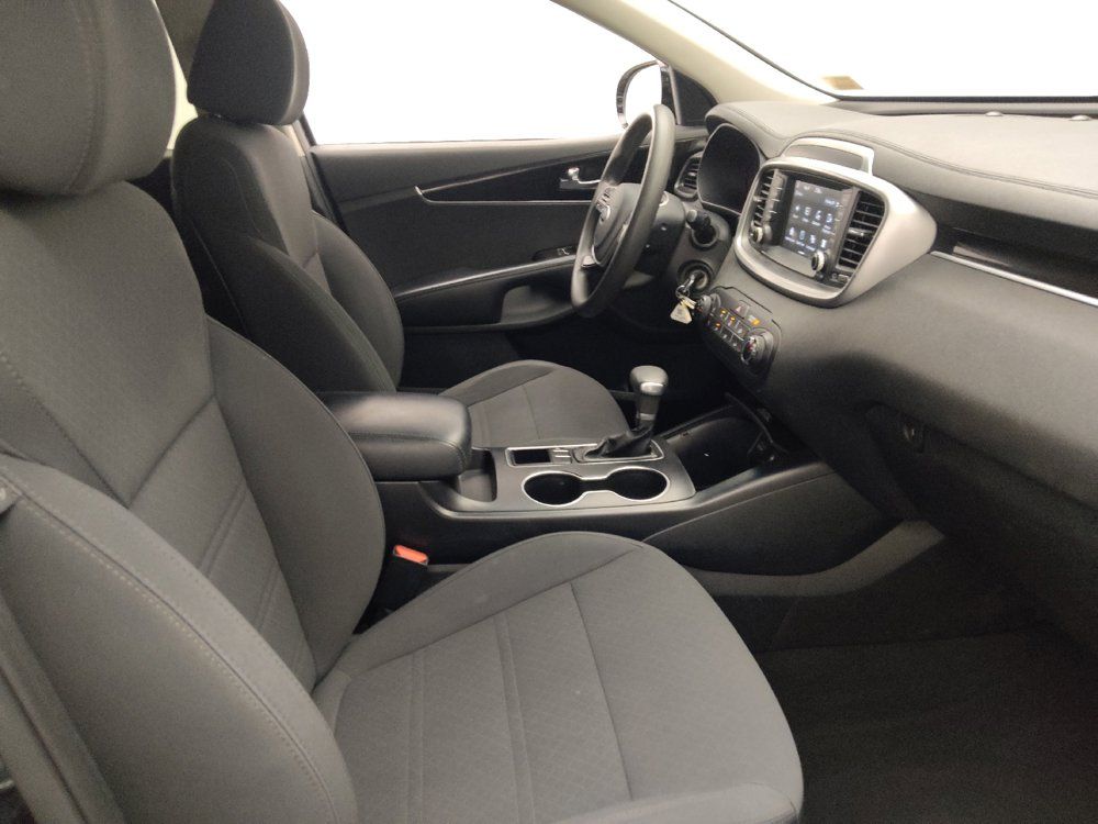 Used 2019 Kia Sorento L FWD image 21