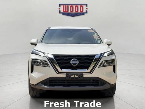Used 2023 Nissan Rogue SV AWD/4WD image 2