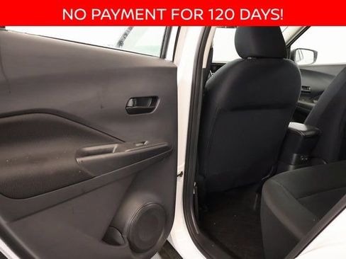 New 2025 Nissan Kicks Play S image 25