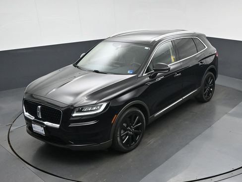 Used 2022 Lincoln Nautilus Reserve w/ Monochromatic Package AWD/4WD image 52