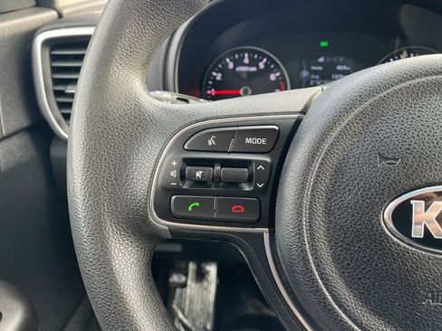 Used 2018 Kia Sportage LX image 18