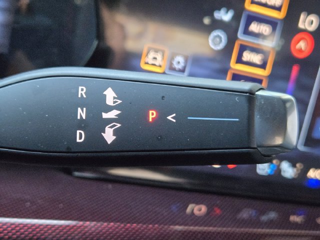 Used 2026 Chevrolet Traverse RS FWD image 15