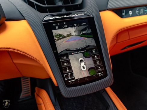 Used 2026 Lamborghini Revuelto AWD/4WD image 11