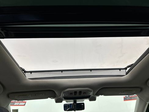 Used 2021 Subaru Ascent Touring AWD/4WD image 21