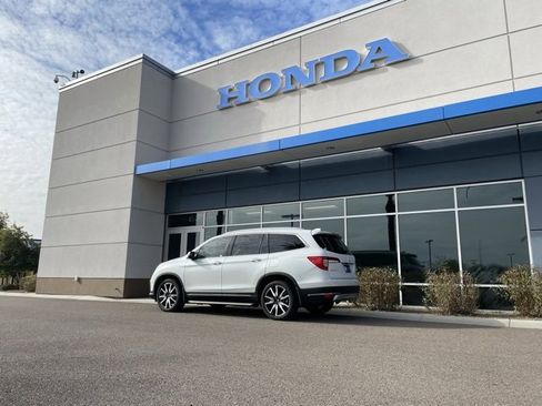 Certified 2020 Honda Pilot Touring image 22