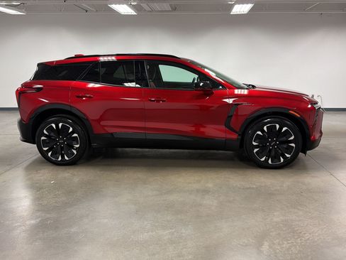 Used 2024 Chevrolet Blazer EV RS AWD/4WD image 8