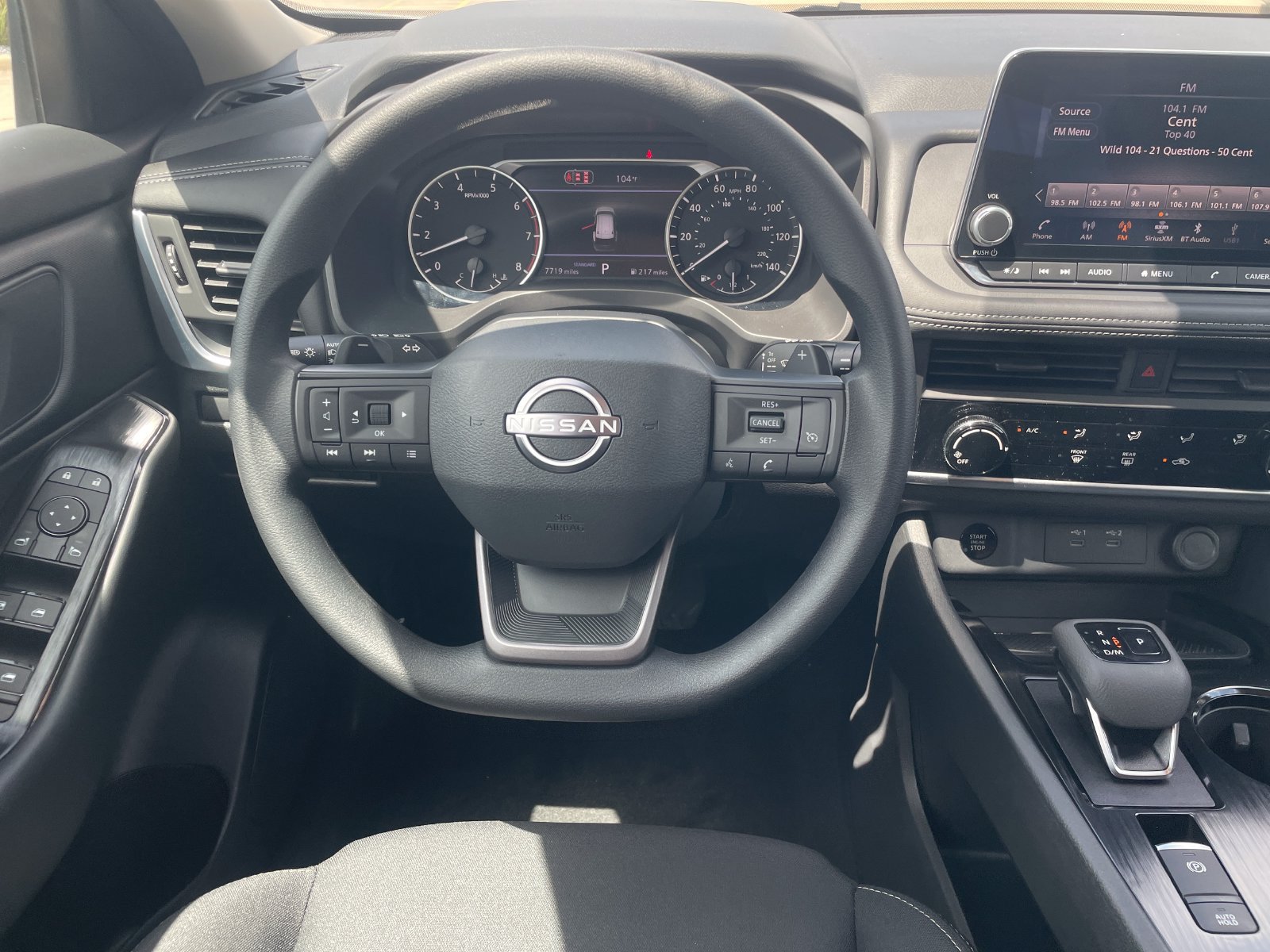 Used 2026 Nissan Rogue S FWD image 10