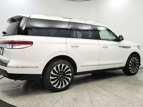 Used 2024 Lincoln Navigator Black Label AWD/4WD image 5