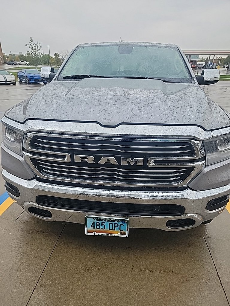 Used 2019 RAM 1500 Laramie AWD/4WD image 2