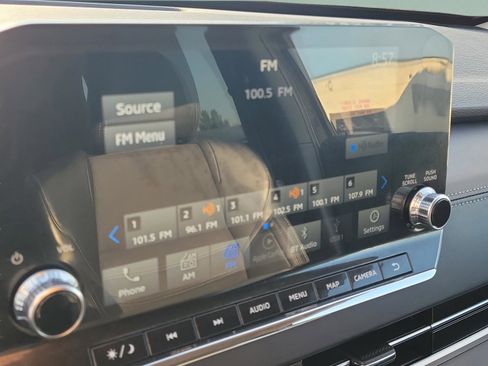 Used 2024 Mitsubishi Outlander SE image 23