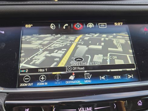 Used 2017 Cadillac XT5 Luxury w/ Driver Awareness Package image 33