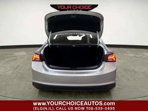Used 2020 Chevrolet Malibu LT FWD image 5