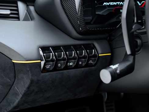 Used 2021 Lamborghini Aventador SVJ AWD/4WD image 50