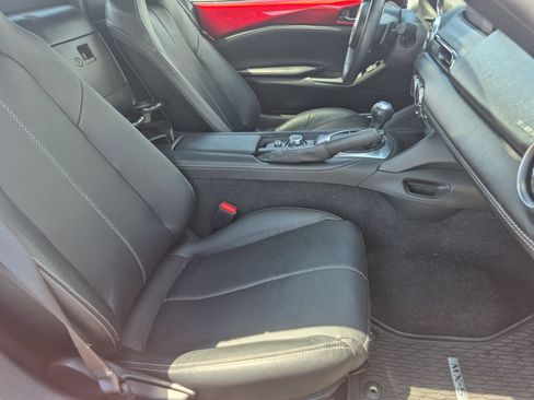 Used 2024 MAZDA MX-5 Miata RF Grand Touring w/ Weather Package RWD image 19