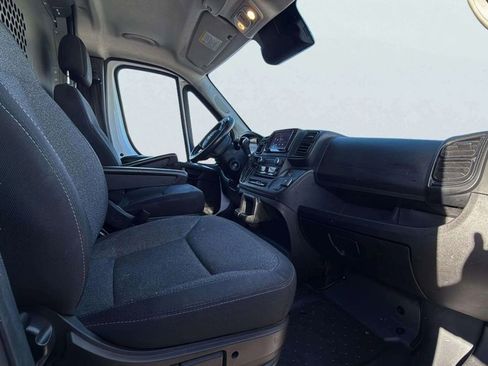 Used 2023 RAM ProMaster 2500 image 16