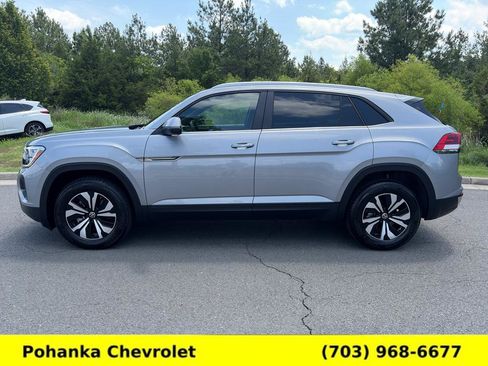 Used 2026 Volkswagen Atlas Cross Sport SE AWD/4WD image 4