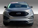 Used 2022 Ford Edge SE w/ Black Appearance Package image 2