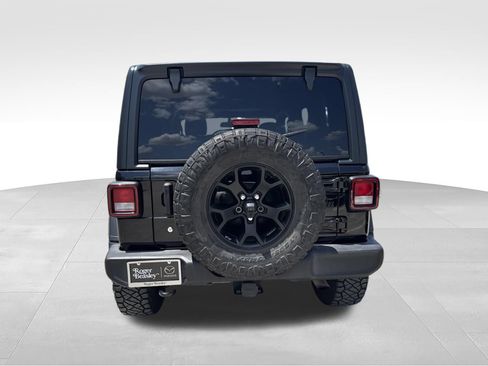 Used 2021 Jeep Wrangler Unlimited Sport AWD/4WD image 6