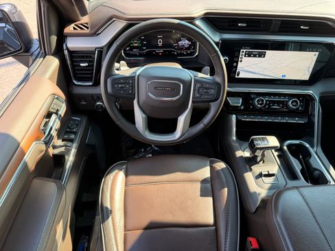 Used 2024 GMC Sierra 1500 Denali w/ Technology Package AWD/4WD image 30