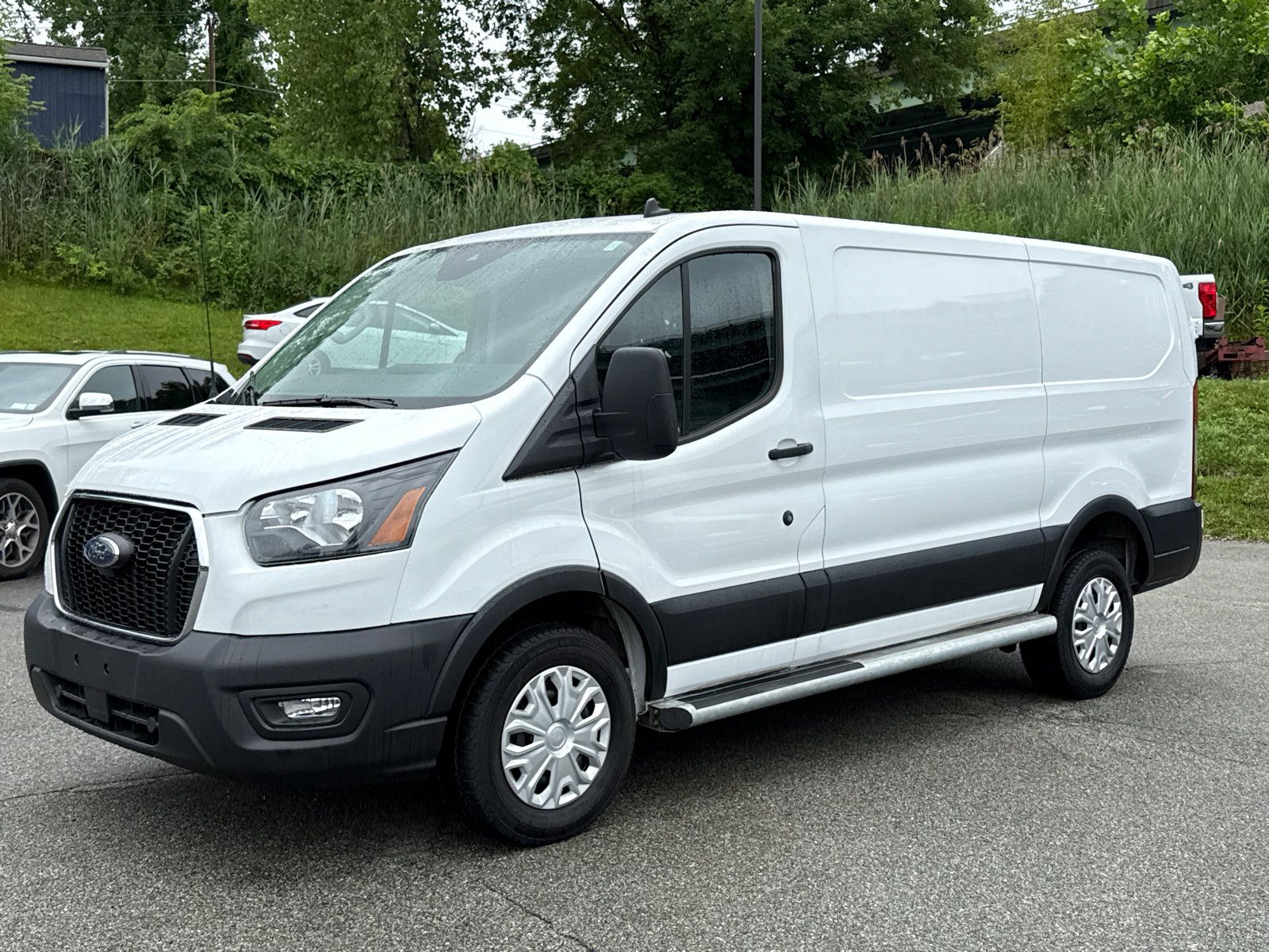 Certified 2025 Ford Transit 250 Low Roof w/ Exterior Upgrade Package RWD image 3
